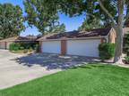 Beautiful 2 Bedroom 2 Bathroom Available Today $2025 Per Month