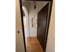 Oakland Studio 1BA, 0b/1b Apt #16, 3rd floor This is a