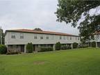 2 BD 2 BA $903/month