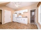 Caswell St Apt,narragansett, Flat For Rent