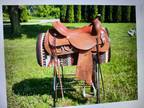 Reinsman training saddle