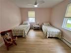 What Cheer Rd, Narragansett, Home For Rent