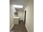 Oak St Ste F, Gainesville, Home For Rent