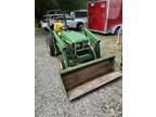 2001 John Deere 4100 Tractor