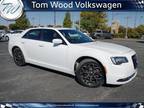 2016 Chrysler 300