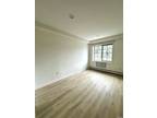 Th Ave, Corona, Flat For Rent