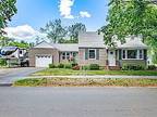 52 Warwick St, Portland, Me 04102