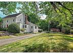 111 Allen Avenue Ext, Falmouth, Me 04105