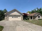 13702 Thistlewood Dr E, Carmel, in 46032