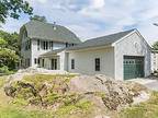 30 Pine St, Manchester, Ma 01944