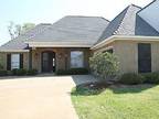 118 Jorn Cir, Canton, Ms 39046