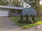 10 Lunt Rd, Falmouth, Me 04105