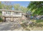 11132 Oak St, Kansas City, Mo 64114