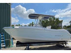 2015 Robalo R222