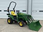 2021 John Deere 1023E Tractor