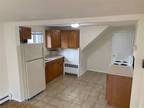 Oakneck Rd, Bay Shore, Home For Rent