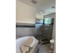 Ne Th Pl Unit Main, Kirkland, Home For Rent