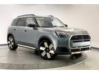 2025 MINI Cooper S Countryman Iconic