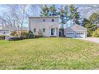 7 Baysite Ln, Falmouth, Me 04105