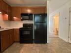 Peachers Ridge Rd Apt B, Clarksville, Condo For Rent