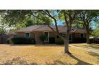 159 N Beltwoods Drive DeSoto Texas 75115