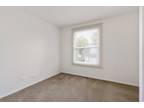 Leicester Rd Unit,elk Grove Village, Home For Rent