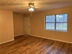 Riverside Dr Apt H, Gainesville, Condo For Rent
