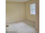 Lagos De Campo Blvd Apt,tamarac, Condo For Rent