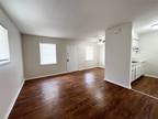 E Cedar St Apt,angleton, Flat For Rent