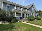 Oak St Unit R, Elgin, Home For Rent