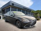 2022 Lexus ES 300h