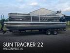 22 foot Sun Tracker 22 DLX Party Barge