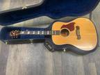 Gibson USA 2006 Songwriter Deluxe acoustic guitar w/ factory hard case. FREE S&H