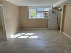 College Dr, Edison, Condo For Rent