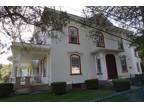 Elm Rd Apt,newton, Flat For Rent
