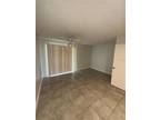 Bentley Rd Apt,leesburg, Flat For Rent