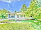 511 Craig Kropff Dr, Wellford, Sc 29385