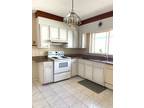 Medford/Tufts: Extra Large 6 Bed-2 Baths-Under Renovation-Short Walk to Tufts