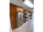 Lake Cook Rd Apt,highland Park, Flat For Rent