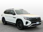 2024 Volkswagen Atlas Peak Edition SE 4Motion