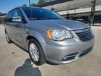 2016 Chrysler Town & Country