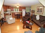A Blunt Dr, Derry, Flat For Rent