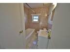 b Robert St, Wharton, Home For Rent