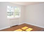 Garden View Ter, Fair Lawn, Home For Rent
