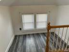 E Th St, Elmwood Park, Home For Rent