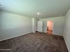 Piping Plover Ct Ne, Bolivia, Home For Rent