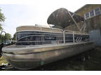2021 Sun Tracker Party Barge 22 XP3