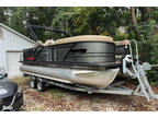 2023 Sylvan Mirage 8522 Party Fish