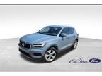 2020 Volvo XC40 T4 Momentum