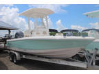 2024 Robalo 226 Cayman